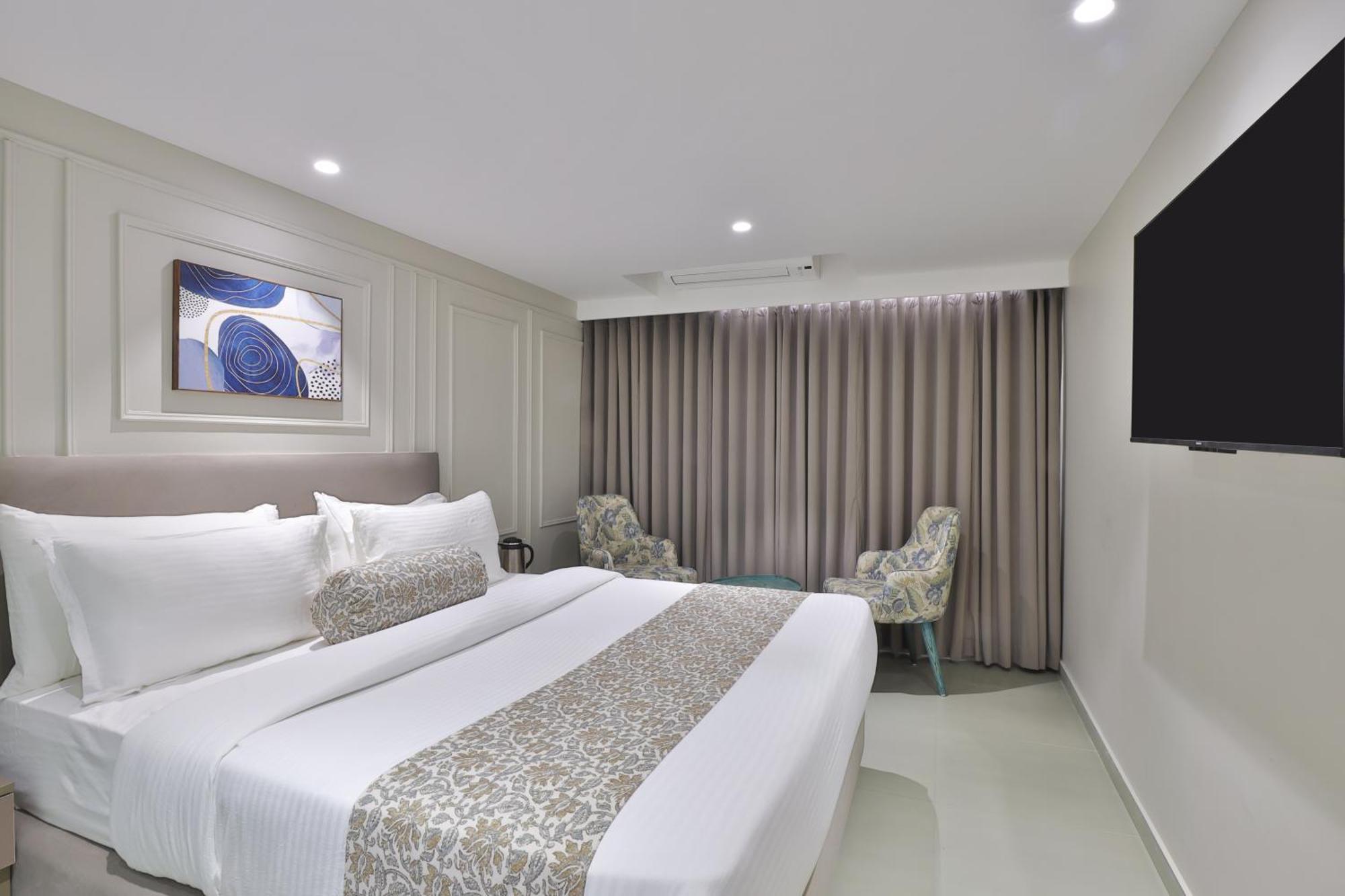 Hotel The Grand Suites Ahmedabad Exterior foto